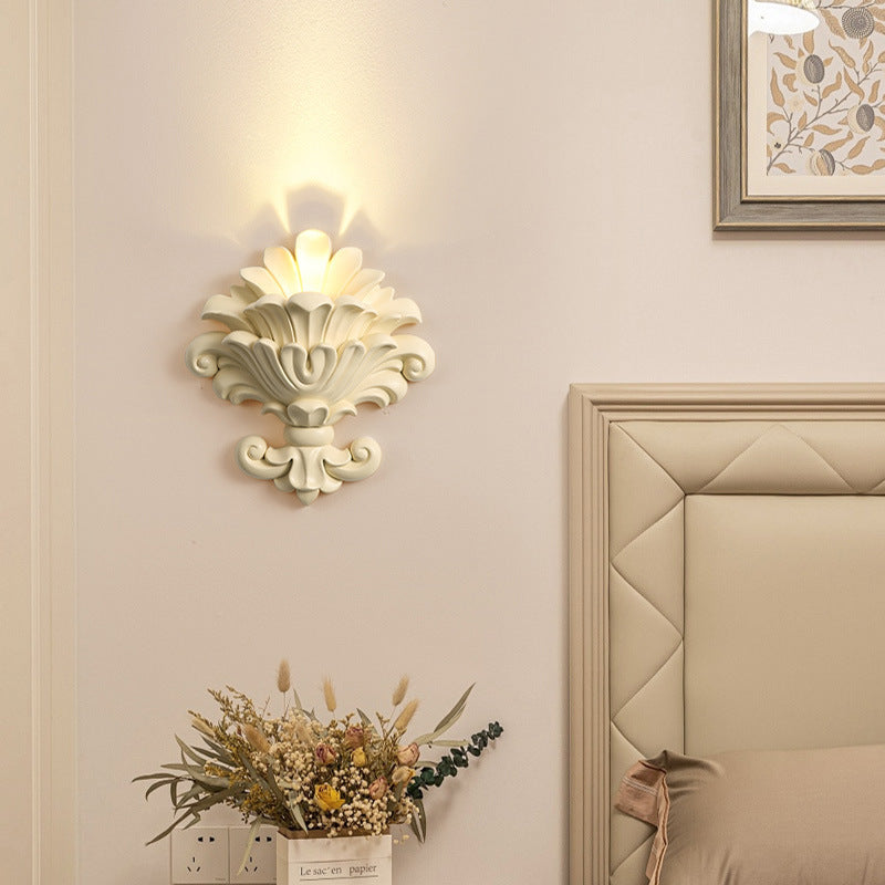 Traditional French Resin Hardware Candlestick Roman Column Carved Rose 1-Light Wall Sconce Lamp For Bedside