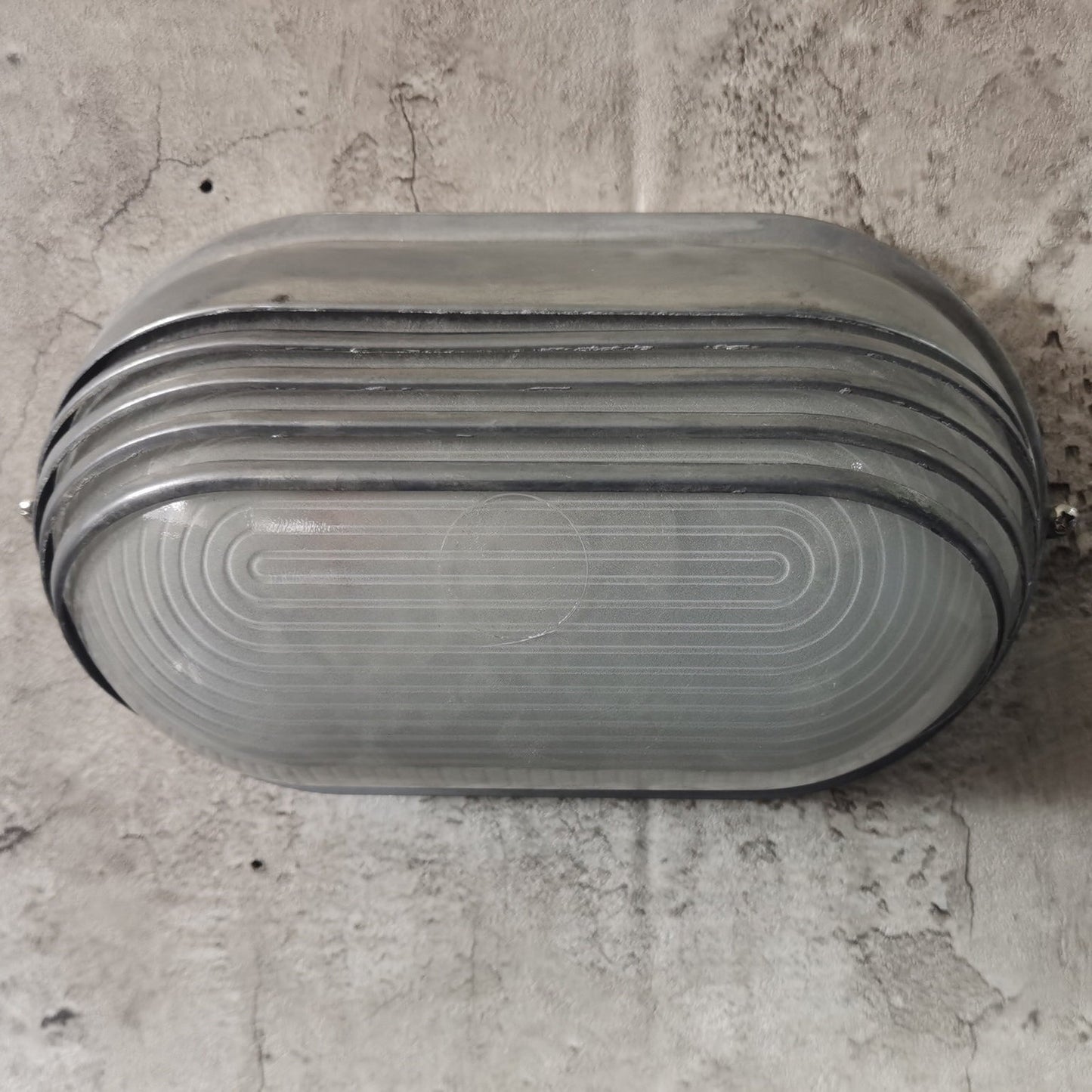 Contemporary Industrial Waterproof Aluminum Glass Frosted Oval Striped 1-Light Wall Sconce Lamp For Outdoor Patio