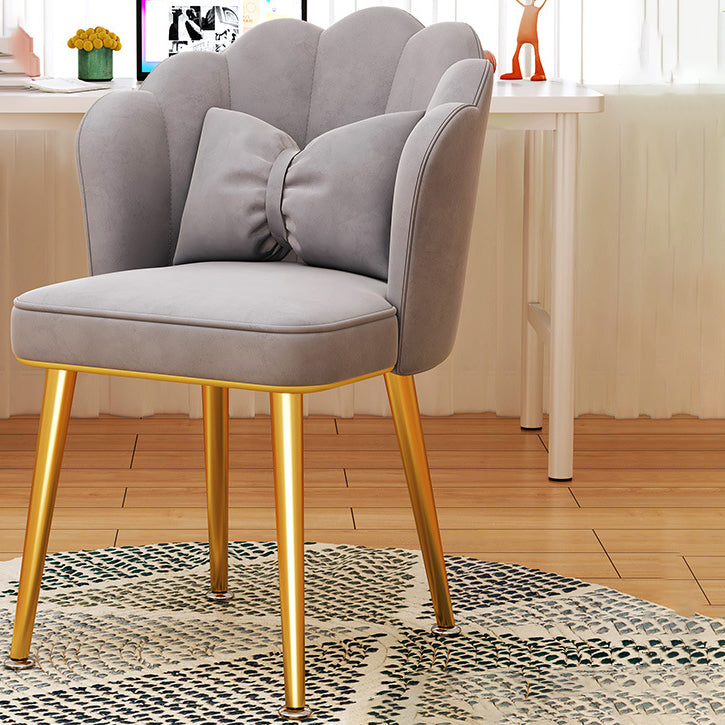 Contemporary Nordic Velvet Upholstered Vanity Stool Scallop-shaped Backrest For Bedroom
