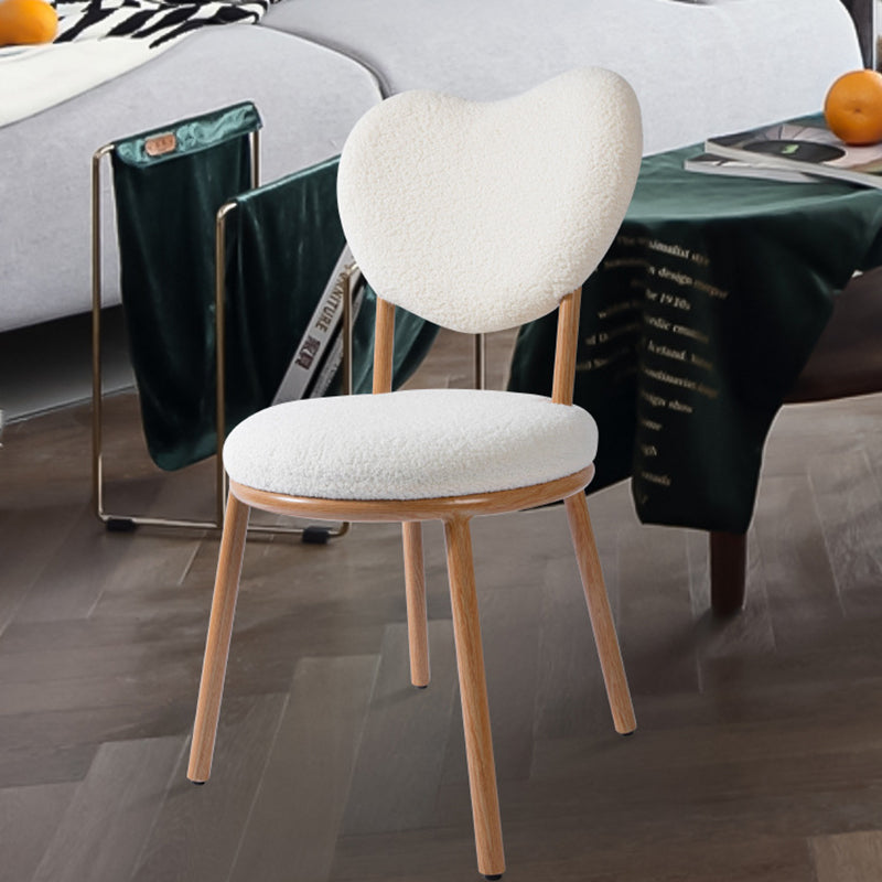 Modern Shabby Chic Round Lamb Fleece Carbon Steel Frame Vanity Stool Heart-Shaped Backrest For Bedroom