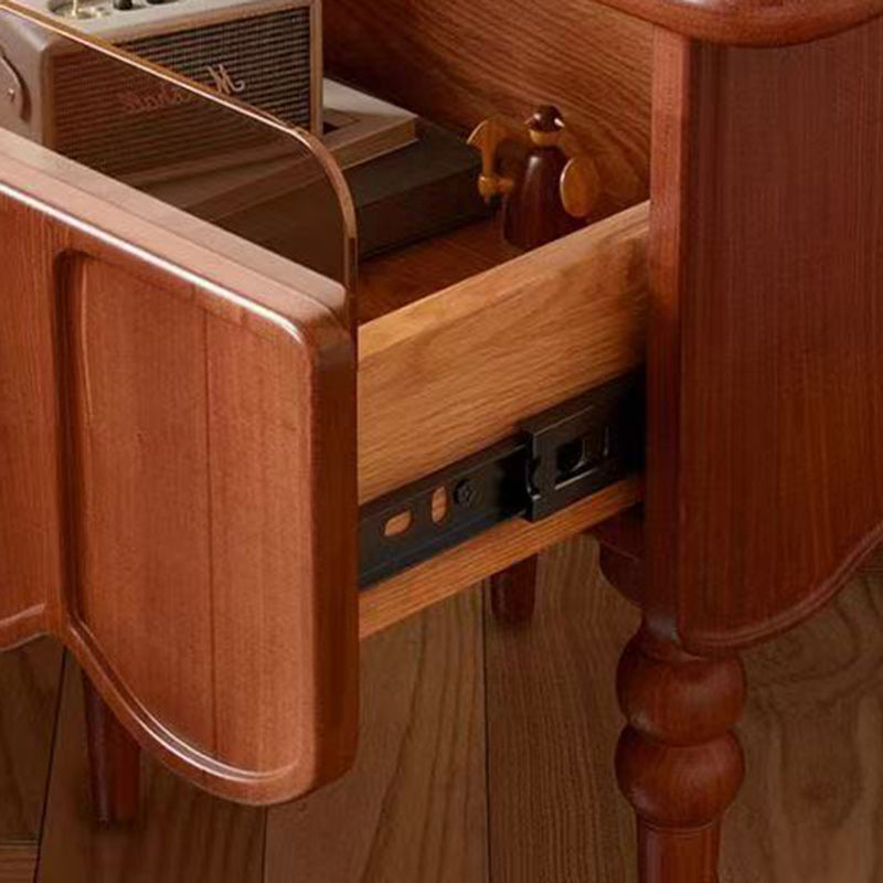 طاولة جانبية مستطيلة بتصميم عصري بسيط من الخشب والزجاج مع درج واحد لغرفة النوم وغرفة المعيشة