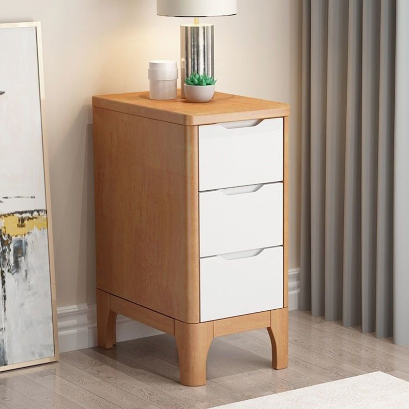 Contemporary Scandinavian Rectangular Solid Wood Nightstand 3-Drawer For Bedroom