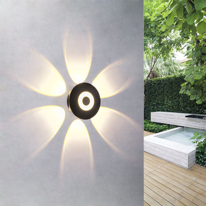 مصباح حائط LED دائري من الألومنيوم بتصميم إسكندنافي معاصر للفناء الخارجي