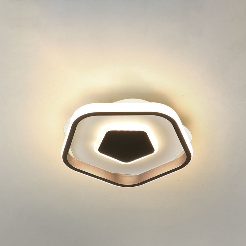 مصباح سقف LED معدني هندسي معاصر من الحديد بتصميم اسكندنافي، يُثبّت في الردهة