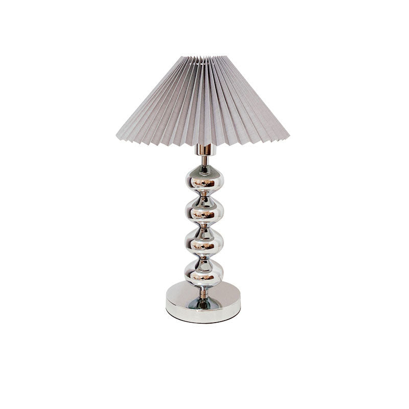 Modern Light Luxury Simple Wrought Iron Pleats 1-Light Table Lamp