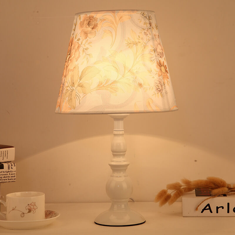 Modern Simple Floral Fabric Iron Vase Base 1-Light Table Lamp