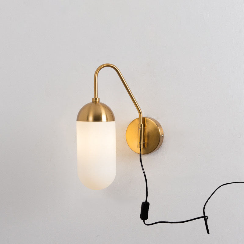 مصباح حائطي فاخر من Nordic Light مصنوع من الزجاج بعمود واحد وذراع متأرجحة وعمود طويل