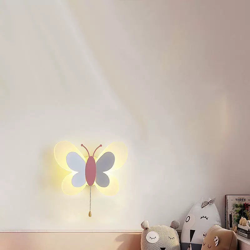 مصباح حائط LED حديدي بتصميم فراشة أكريليك معاصر إبداعي لغرفة النوم