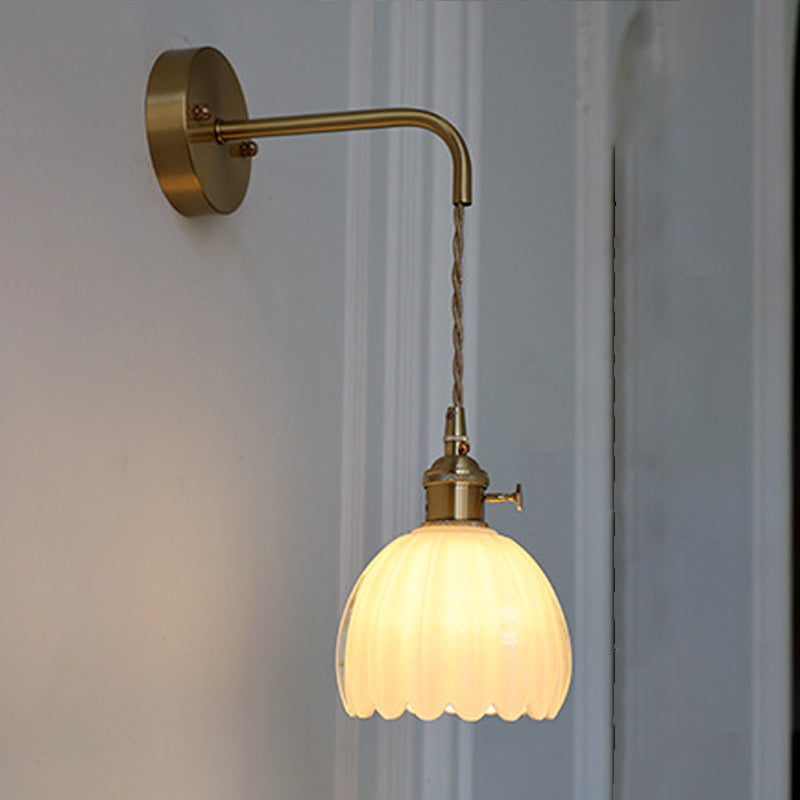 Modern Art Deco Flower Bud Glass Shade 1-Light Wall Sconce Lamp For Living Room
