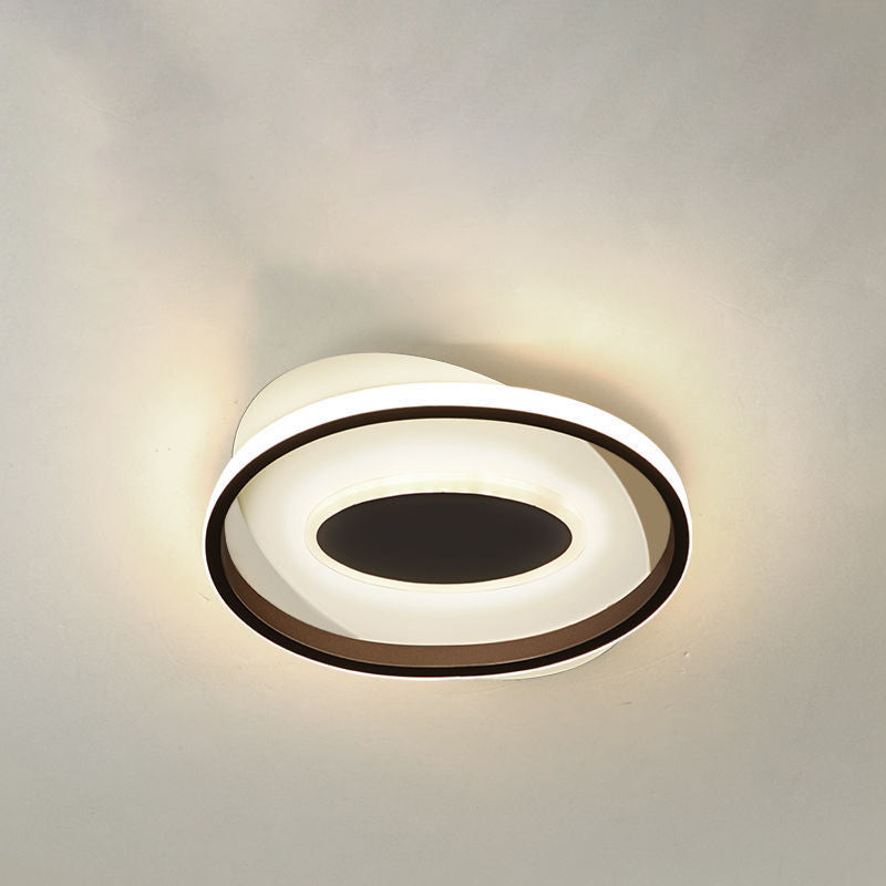 مصباح سقف LED معدني هندسي معاصر من الحديد بتصميم اسكندنافي، يُثبّت في الردهة