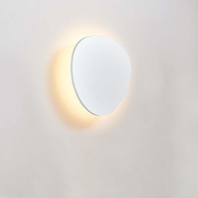 Contemporary Scandinavian Triangle Round Aluminum Acrylic LED Wall Sconce Lamp For Bedroom