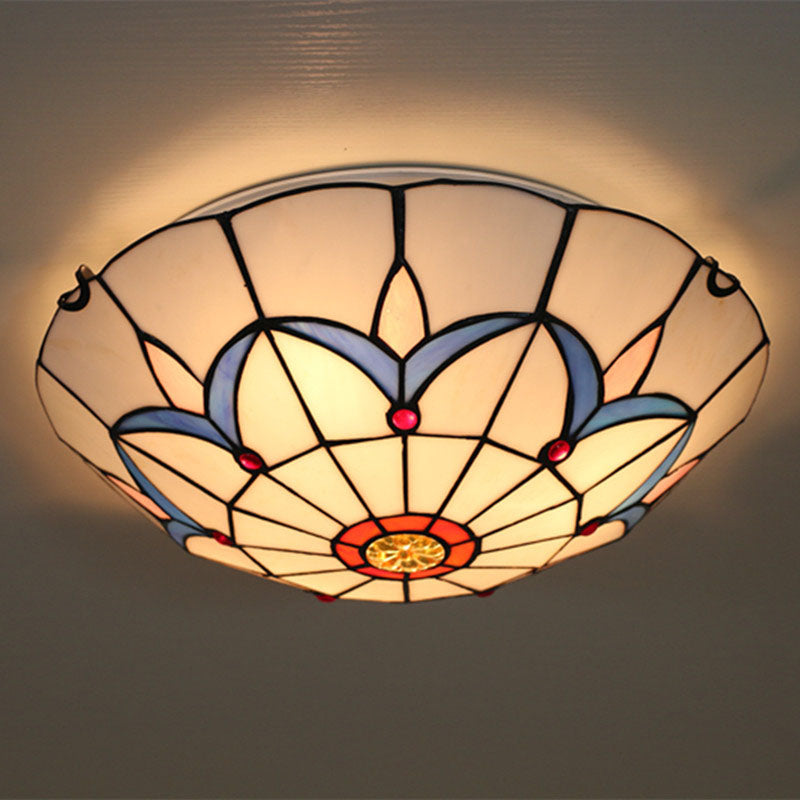 Traditional Tiffany Mediterranean Round Stained Glass 3-Light Flush Mount Ceiling Light For Living Room
