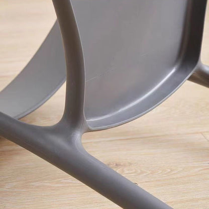 Modern Minimalist Curved PP Dining Chair Backrest Armless For Dining Room