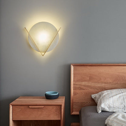 مصباح حائط LED دائري من النحاس والرخام بتصميم عصري بسيط لغرفة النوم 