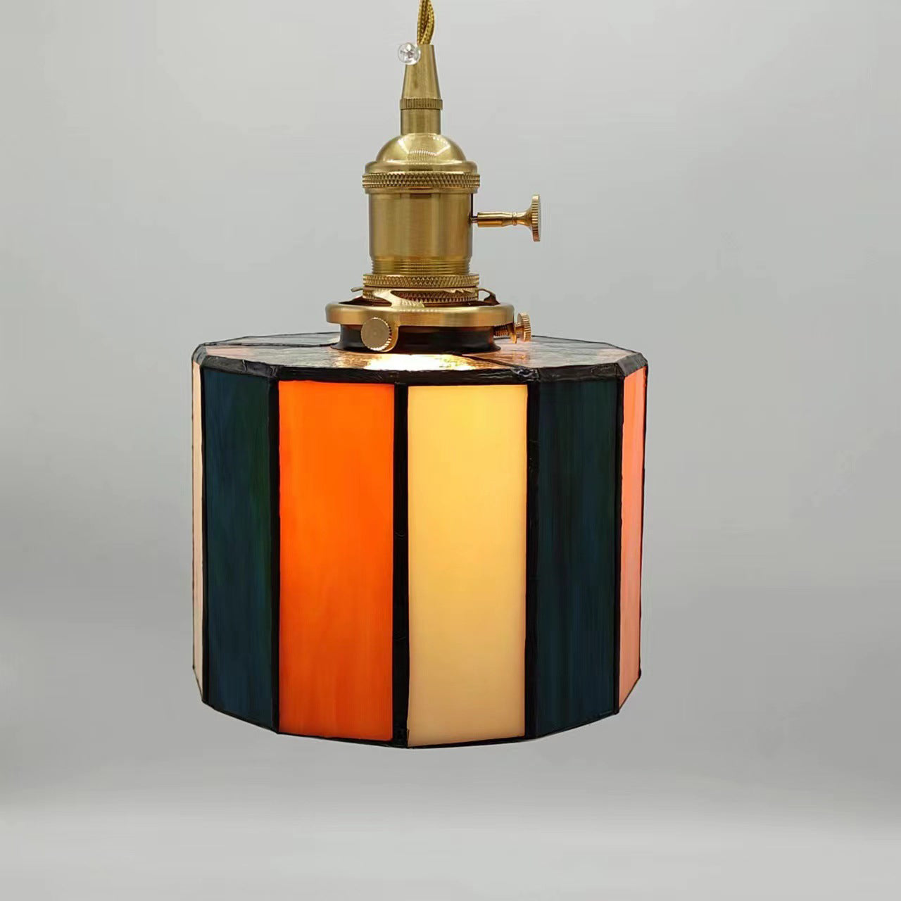 Traditional Vintage Brass Glass Cylinder Quadripartite Horn Lattice 1-Light Pendant Light For Dining Room
