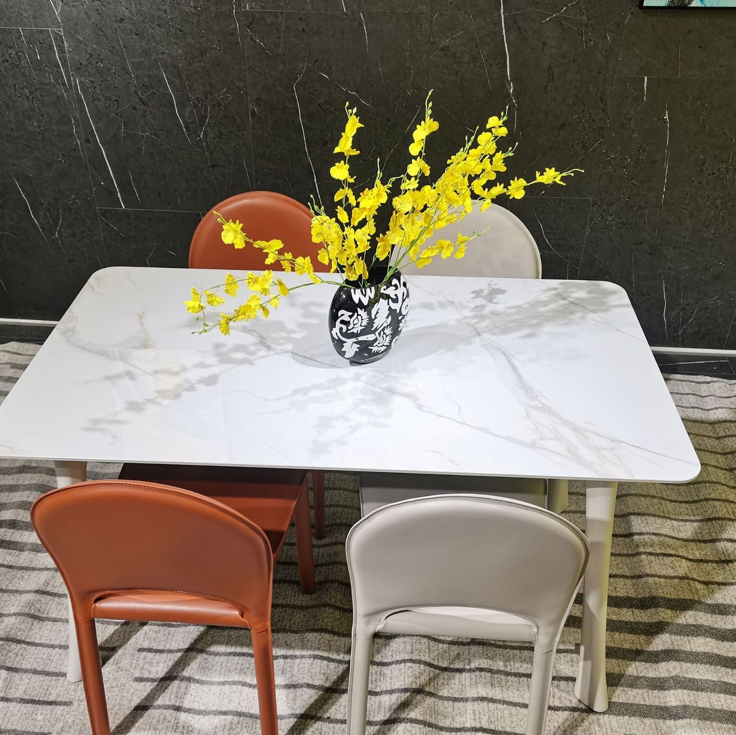 Modern Minimalist Saddle Saddle Leather Carbon Steel Sponge Square Elliptical Dining Chair Backrest For Dining Room