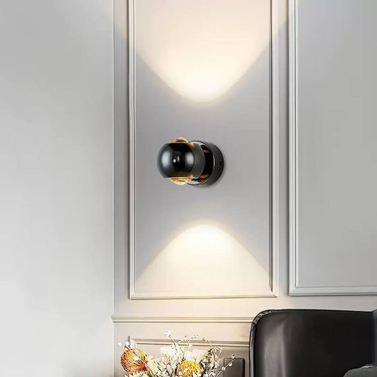 مصباح حائط LED بتصميم كرة حديدية إبداعي حديث لغرفة المعيشة 