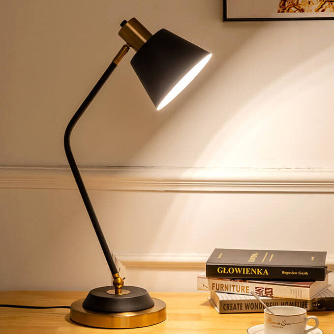 Modern Minimalist Solid Color Iron 1-Light Table Lamp