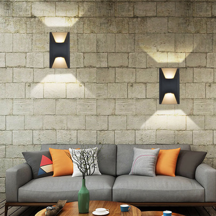 مصابيح حائط LED مقاومة للماء بتصميم هندسي عصري خارجي 