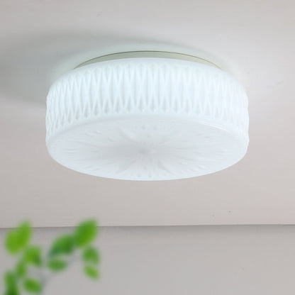 現代的なシンプルさを備えた円筒形の彫刻ガラスLEDフラッシュマウントシーリングライト（リビングルーム用） 