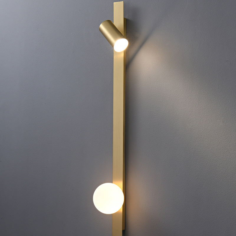 مصباح حائط LED بتصميم عصري بسيط مصنوع من النحاس والزجاج بتصميم دائري لغرفة النوم 