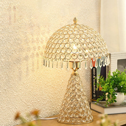 Modern Light Luxury Creative Pattern Crystal 1-Light Table Lamp