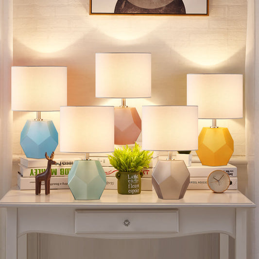 Nordic Drum Fabric Rhombus Ball Base 1-Light Table Lamp