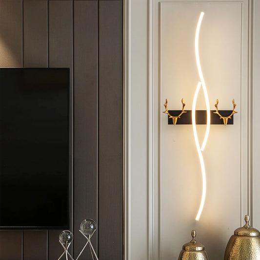 مصباح حائط LED من Nordic Light بتصميم شريطي فاخر منحني على شكل قرن الوعل 