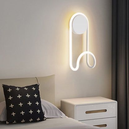 مصباح حائطي عصري من الحديد والألومنيوم والأكريليك بتصميم دائري مع خطاف LED لغرفة النوم 