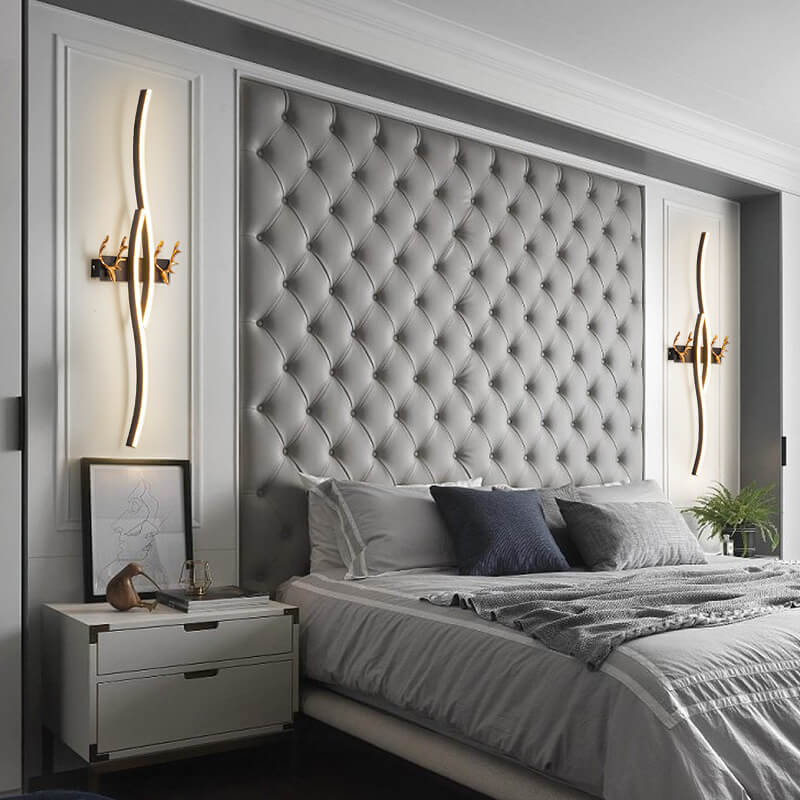 مصباح حائط LED من Nordic Light بتصميم شريطي فاخر منحني على شكل قرن الوعل 