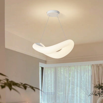 مصباح LED معلق بتصميم عصري بسيط من مادة البولي إيثيلين على شكل حلقة مموجة لغرفة النوم