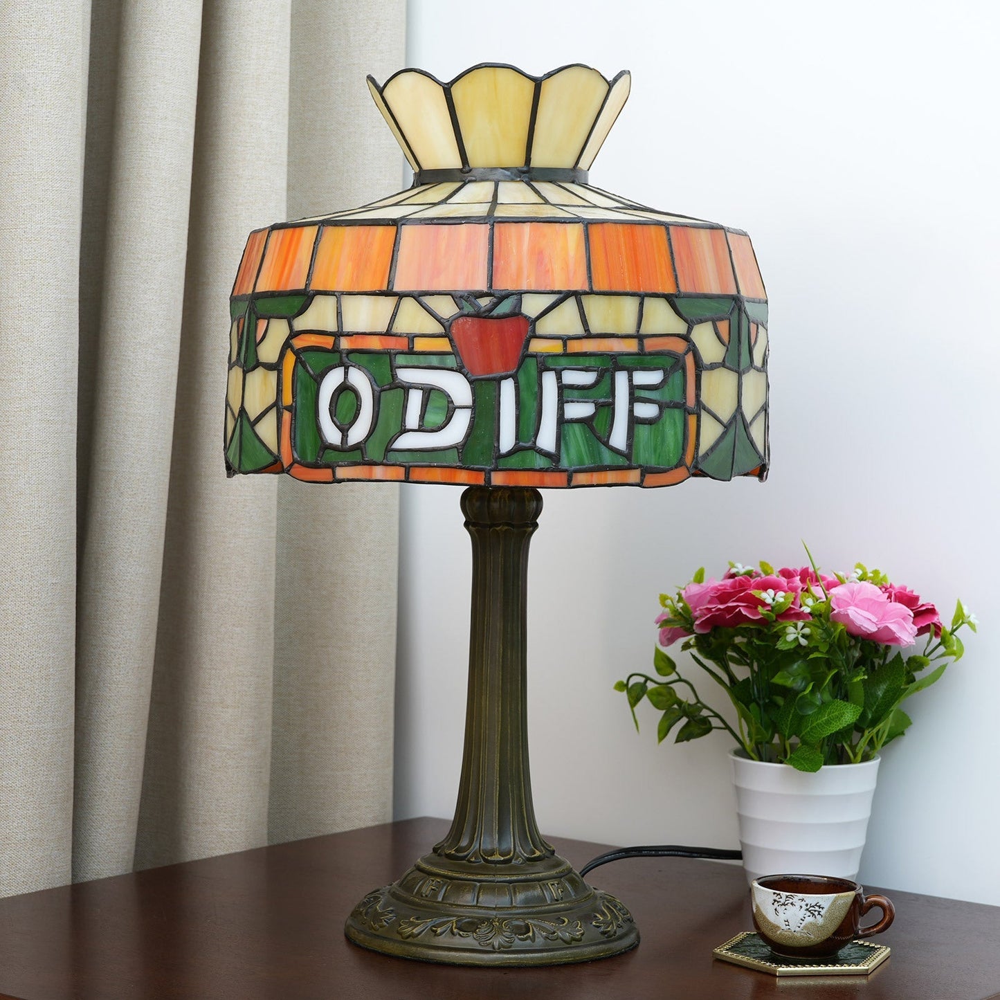 Traditional Tiffany Round Umbrella-Shaped Stained Glass Resin Iron 1-Light Table Lamp For Bedroom