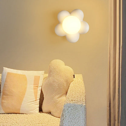 Modern Art Deco Flower Design Wood Resin 1-Light Wall Sconce Lamp For Living Room