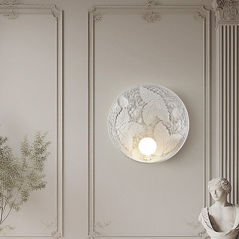 Traditional Vintage Carved Round Disc Resin 1-Light Wall Sconce Lamp For Bedroom