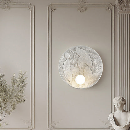 Traditional Vintage Carved Round Disc Resin 1-Light Wall Sconce Lamp For Bedroom