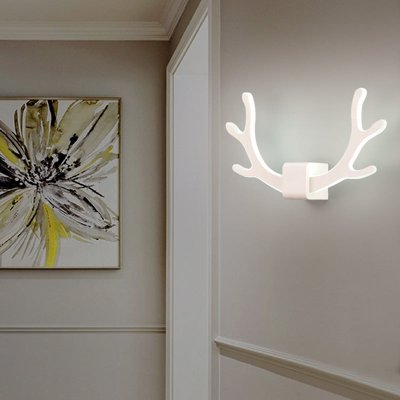 مصباح حائط LED بتصميم عصري من الأكريليك بتصميم إبداعي على شكل قرن الغزال 