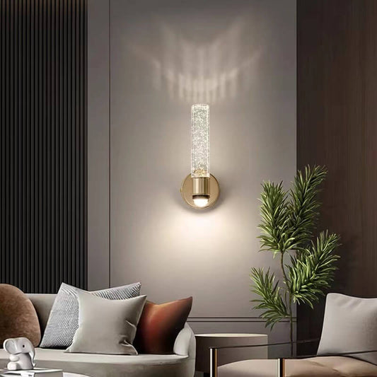 مصباح حائط LED من الألومنيوم بعمود من الكريستال الفقاعي الفاخر بإضاءة عصرية 
