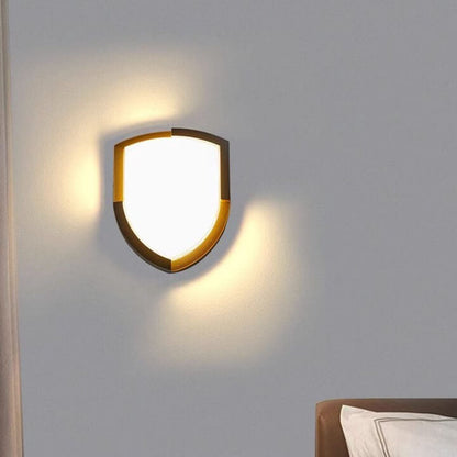 مصباح حائط خارجي مقاوم للماء LED على شكل قلب من الأكريليك الإبداعي على شكل ماسة 