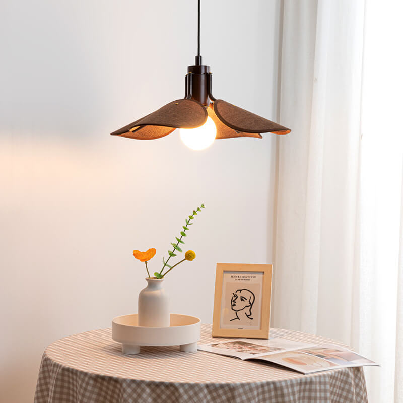 Traditional Japanese Vintage Iron Log Flower Shape 1-Light Pendant Light For Dining Room