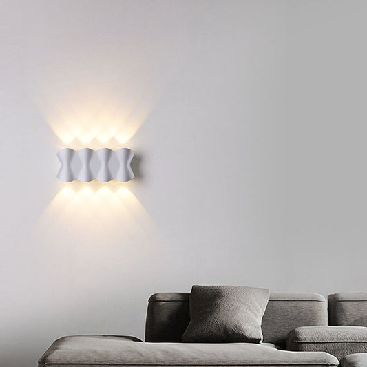 مصباح حائط خارجي LED من الألومنيوم بتصميم مستطيل بسيط وعصري للفناء الخارجي 