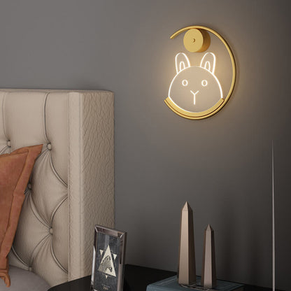 مصباح حائط LED إبداعي على شكل دب أكريليك ذهبي على شكل حرف C 