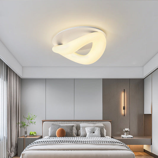 مصباح سقف LED بتصميم عصري بسيط من البولي إيثيلين المموج ذو حلقة مثبتة في السقف لغرفة النوم