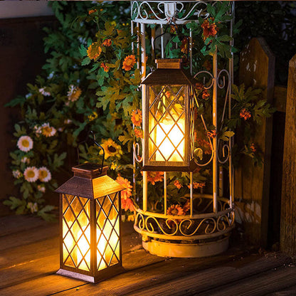 Traditional Vintage Solar Quadrangle Palace Light Iron Glass LED Outdoor Light For Garden