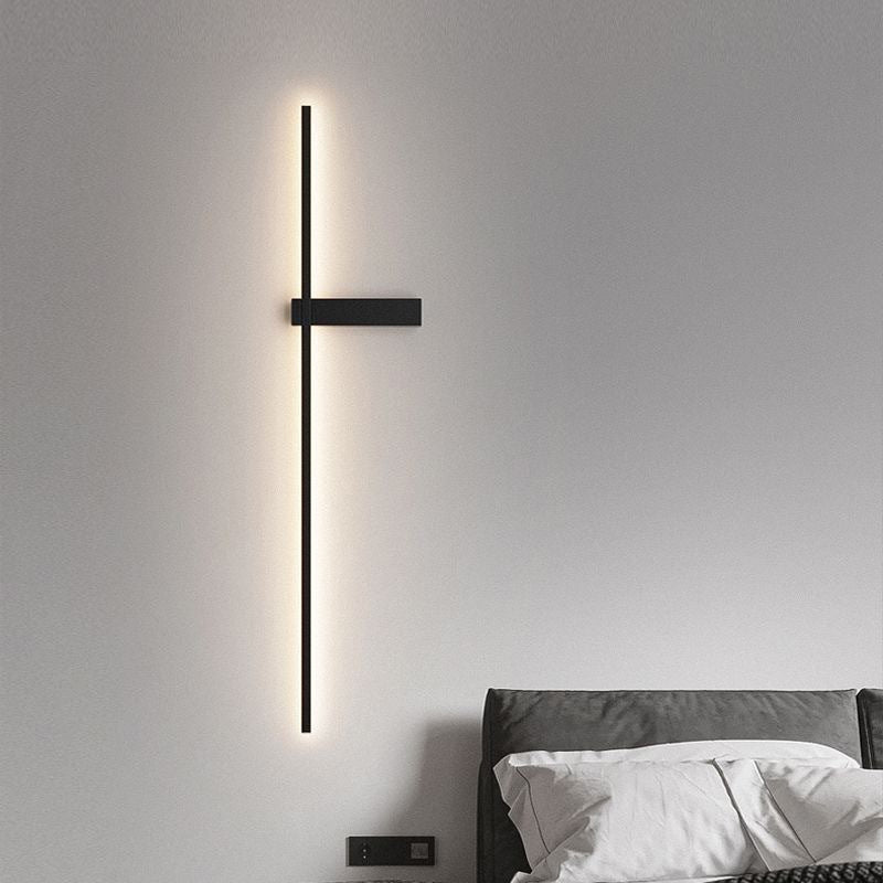 مصباح حائط LED بتصميم عصري بسيط من الحديد والألومنيوم والسيليكا لغرفة النوم 