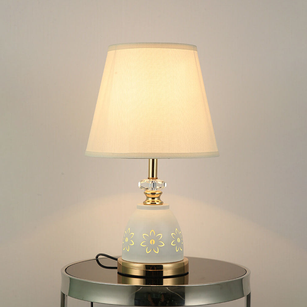 Modern Minimalist Solid Color Hardware Fabric 1-Light Table Lamp