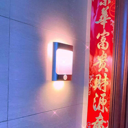 مصباح حائط LED عصري مستطيل الشكل من الألومنيوم قابل لإعادة الشحن عبر USB 