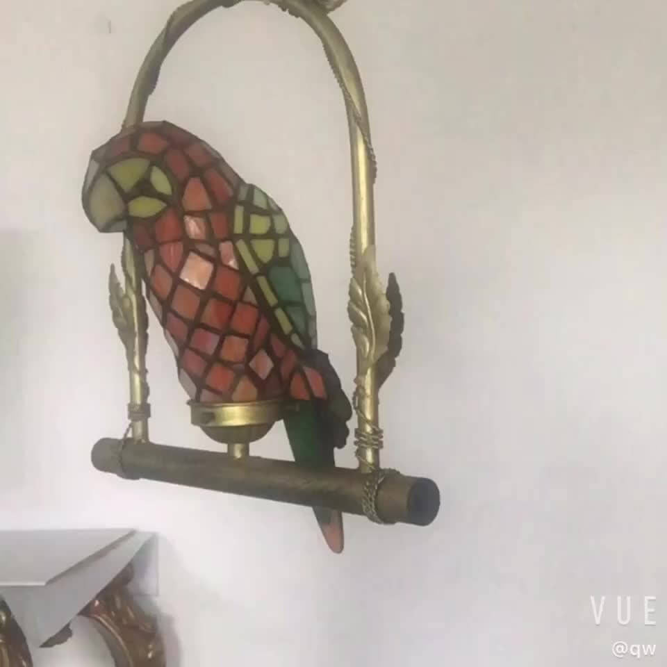 Tiffany Chinese Vintage Glass Parrot LED Pendant Light