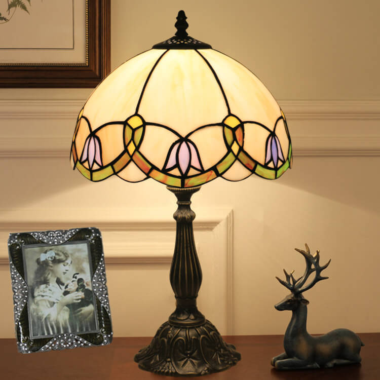 European Vintage Tiffany Flora 1-Light Table Lamp
