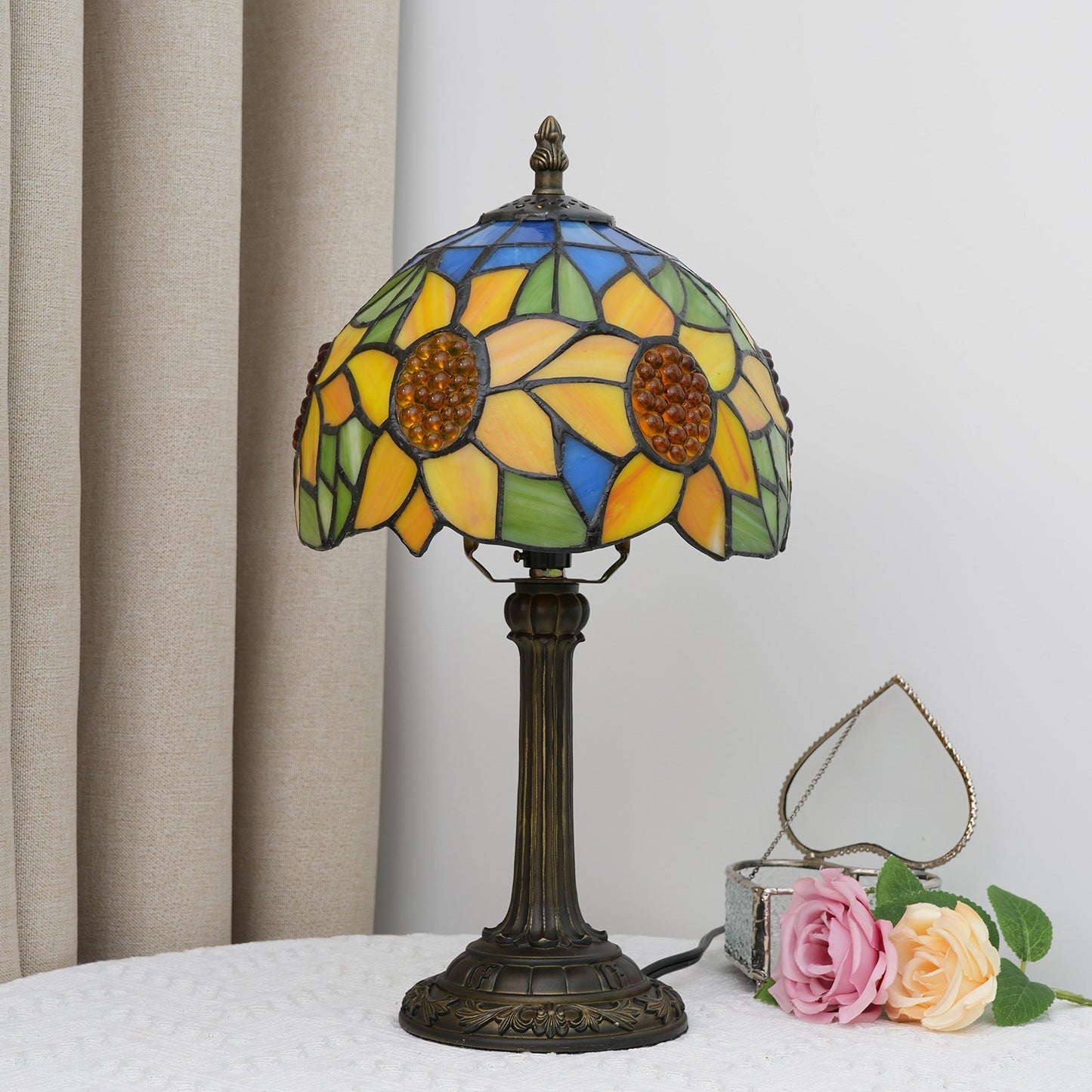 Traditional Tiffany Sunflower Umbrella Shape Resin Glass 1-Light Table Lamp For Bedroom