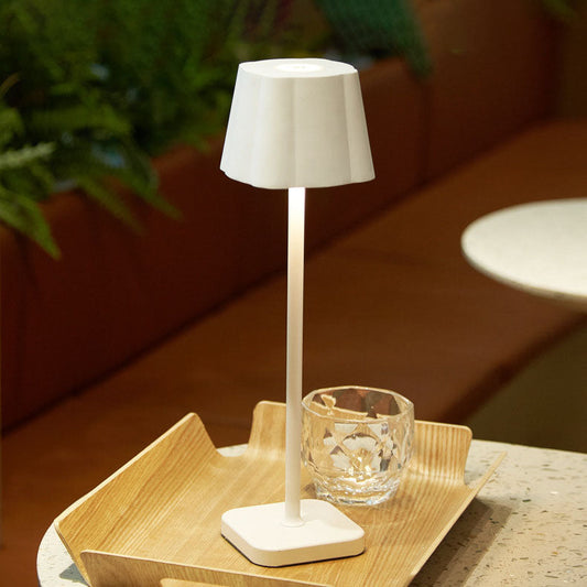 Contemporary Nordic Simplicity Metal Mushroom LED Table Lamp For Bedroom